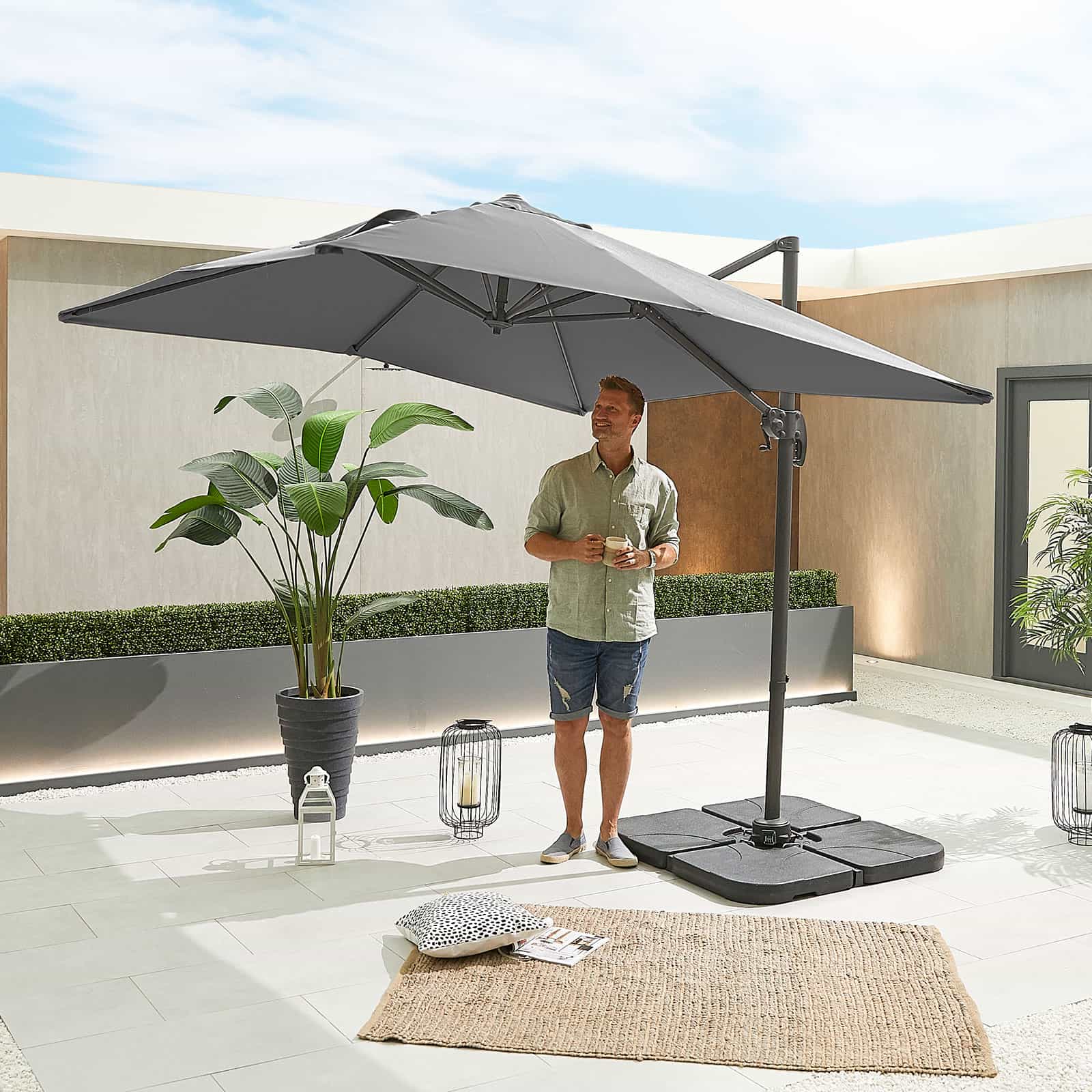 Nova - Solis Cantilever Parasol - 2.5m Square - Grey