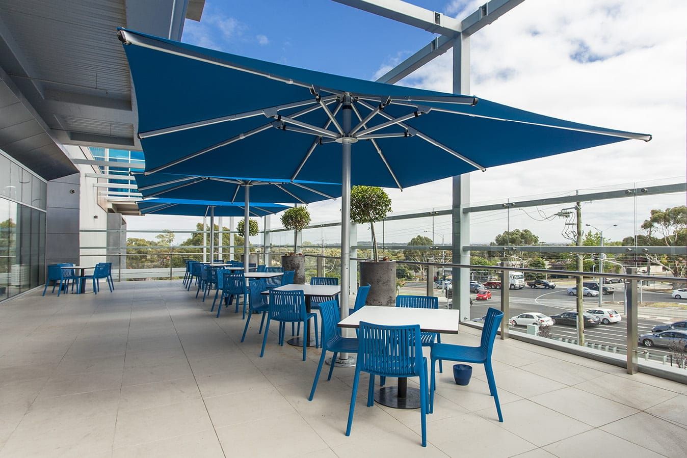 5m Octagonal Centre Post Outdoor Parasol - Image 7